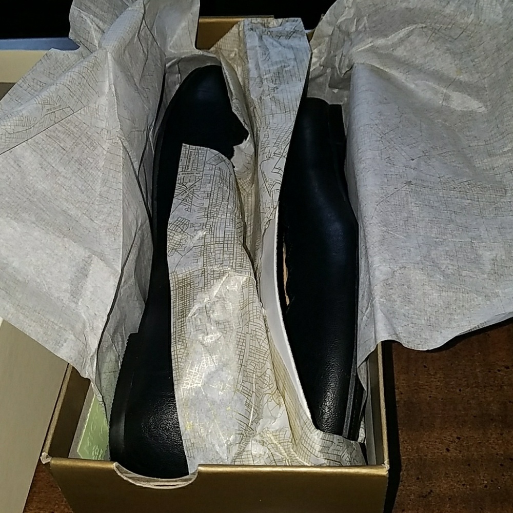 Lauren Conrad ballet flats size 9 new with tags